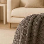 20251015 1839 Modern Living Room Elegance remix 01k7m8a60mef680cwkn232ph7p (1)